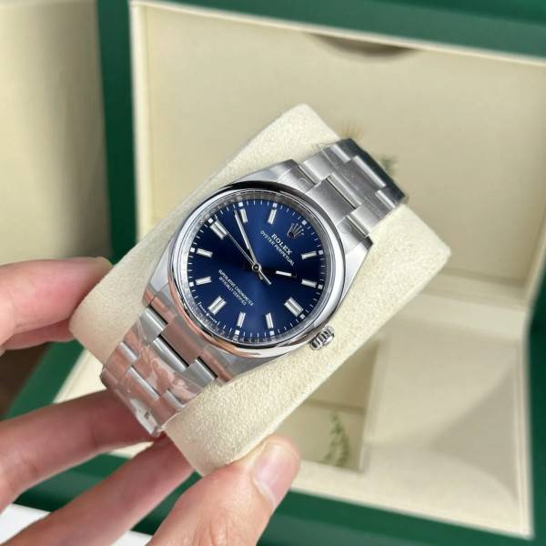 CollectRolex Oyster Perpetual Lady Blue Dial 126000 36 mm
