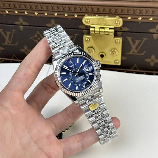 Superclone Rolex Sky-Dweller Bright blue Dial 336934 Jubilee