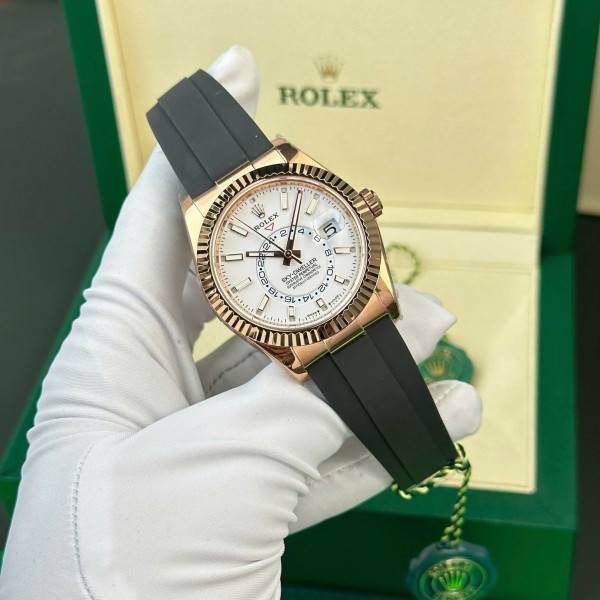 CollectRolex Sky-Dweller White Dial 326235