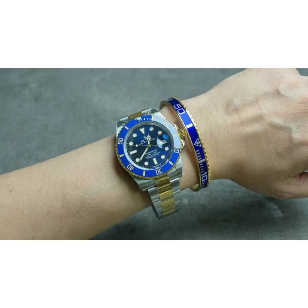 Bluesy Blue Submariner Gold Tone Bracelet
